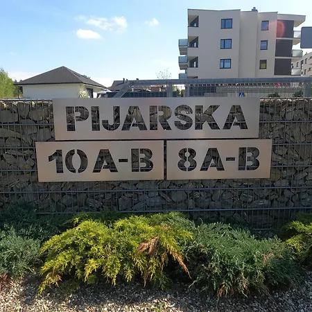 Moderna Kostuchna