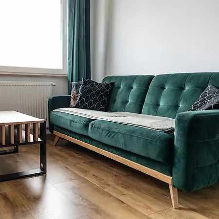 Apartment Moderna Kostuchna